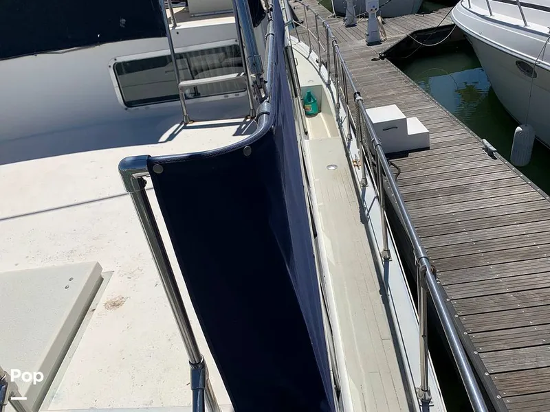 Slide: The Image of Tollycraft 34 Tri-Cabin 1981 - 8995048