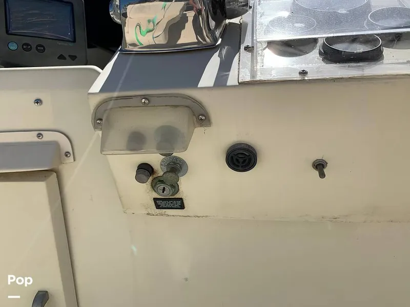 Slide: The Image of Tollycraft 34 Tri-Cabin 1981 - 8995100