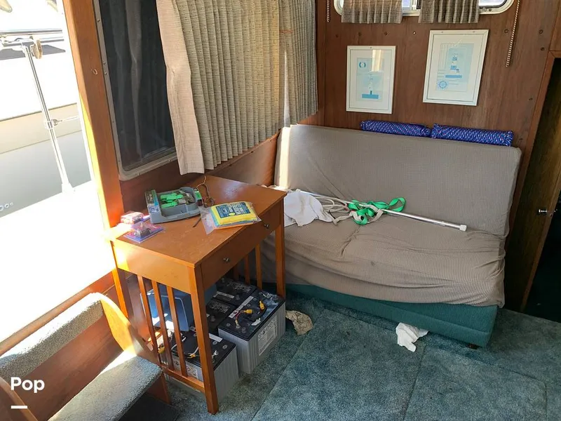 Slide: The Image of Tollycraft 34 Tri-Cabin 1981 - 8995159