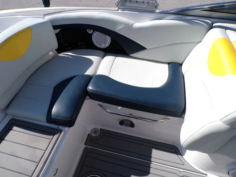 Slide: The Image of MasterCraft X80 2005 - 17