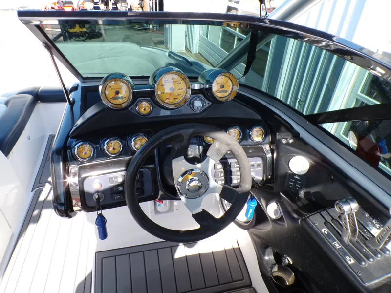 Slide: The Image of MasterCraft X80 2005 - 8