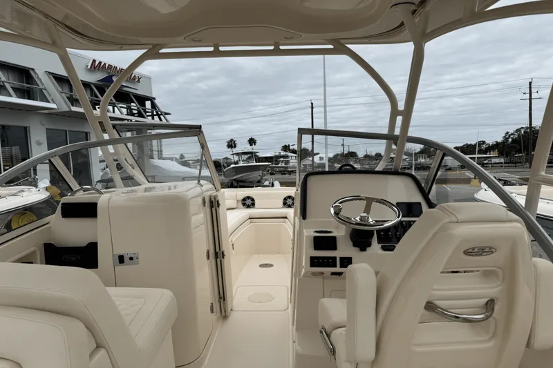 Slide: The Image of Grady-White Freedom 235 2025 - 12