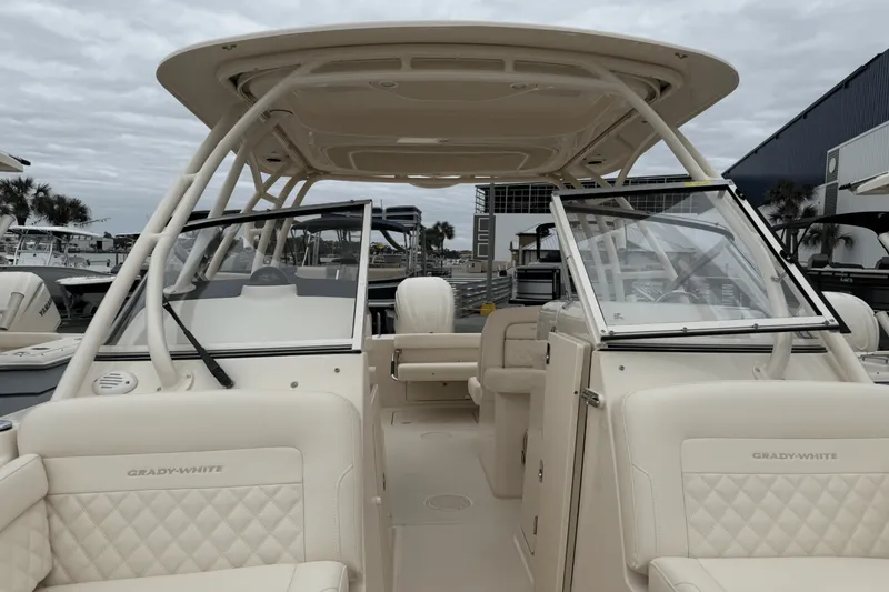 Slide: The Image of Grady-White Freedom 235 2025 - 18