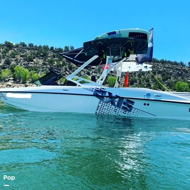 Slide: The Image of Axis A20 2012 - 9190587