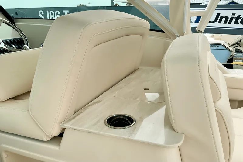 Slide: The Image of Grady-White Freedom 325 2025 - 21