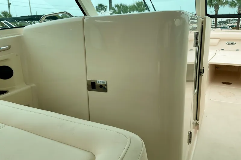 Slide: The Image of Grady-White Freedom 325 2025 - 30