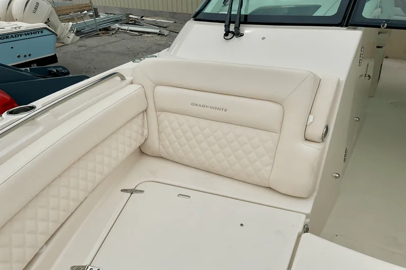 Slide: The Image of Grady-White Freedom 325 2025 - 36