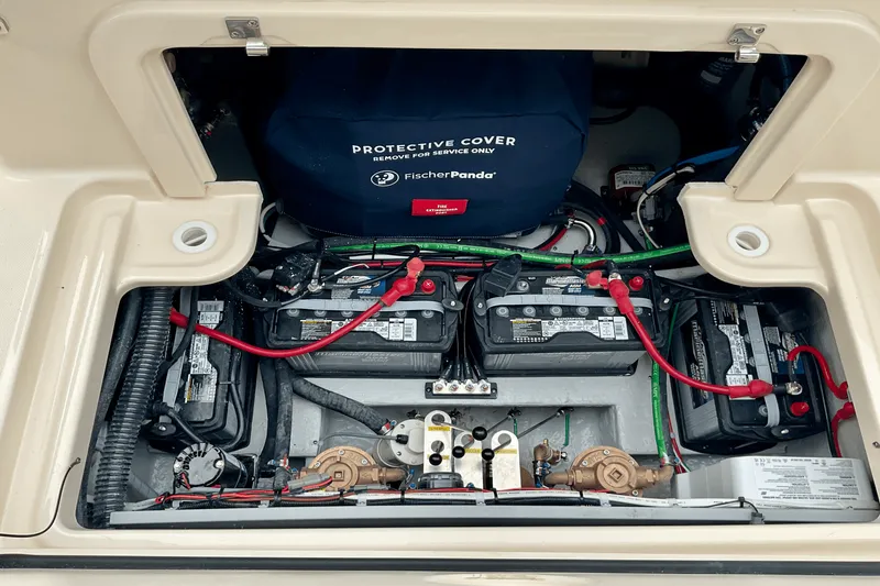 Slide: The Image of Grady-White Freedom 325 2025 - 39