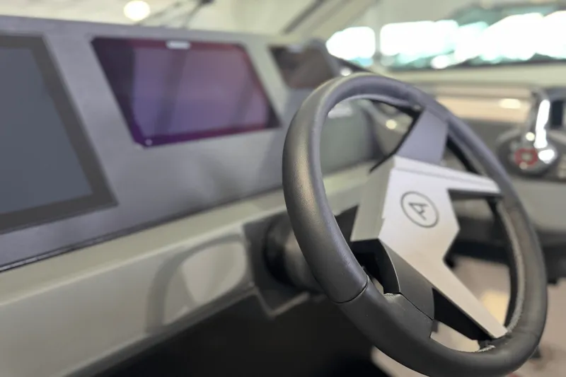 Slide: The Image of Aviara AV32 Outboard 2025 - 6