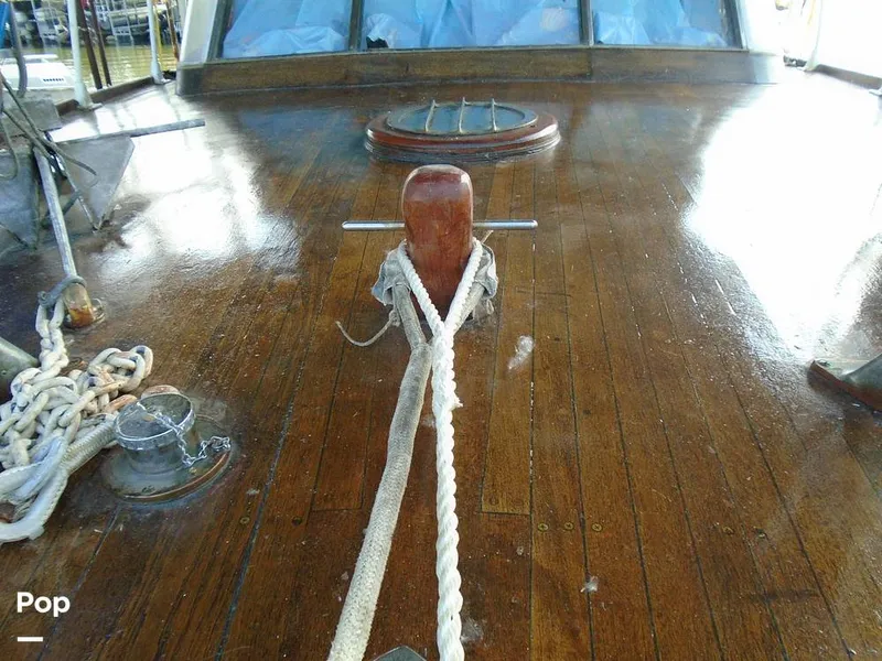 Slide: The Image of Teak Bow - 8989953