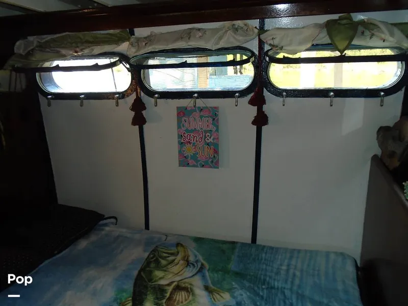 Slide: The Image of View Windows - 8990124