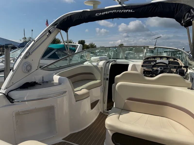 Slide: The Image of Chaparral 290 SIGNATURE 2005 - 8