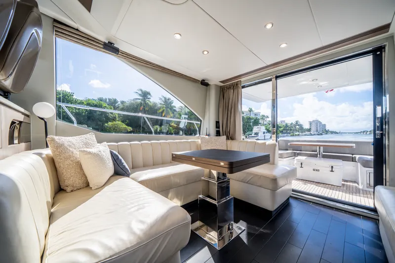 Slide: The Image of Azimut 50 FLY 2022 - 23