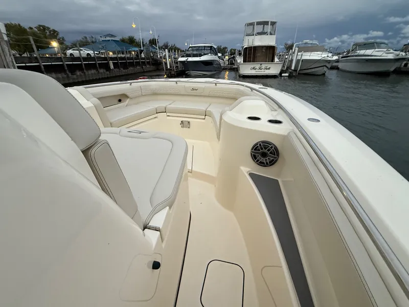 Slide: The Image of Scout 288 LXF 2026 - 8