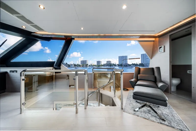 Slide: The Image of Ocean Alexander 32L 2022 - 57