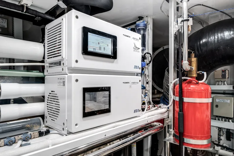 Slide: The Image of Ocean Alexander 32L 2022 - 78