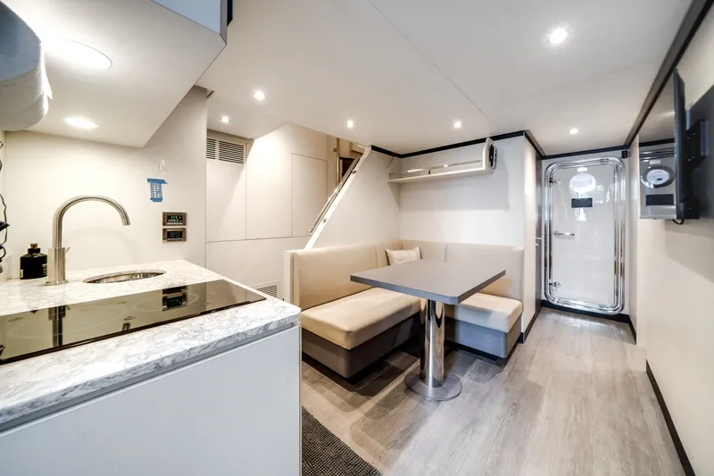 Slide: The Image of Ocean Alexander 32L 2022 - 80