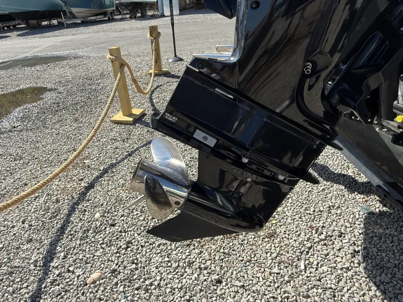 Slide: The Image of Boston Whaler 170 MONTAUK 2024 - 14