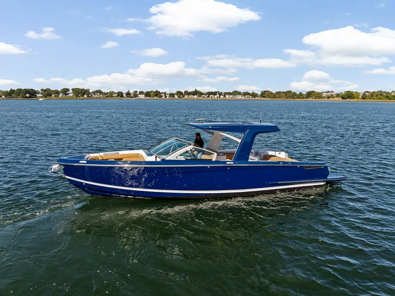 Slide: The Image of Aviara AV36 2022 - 30