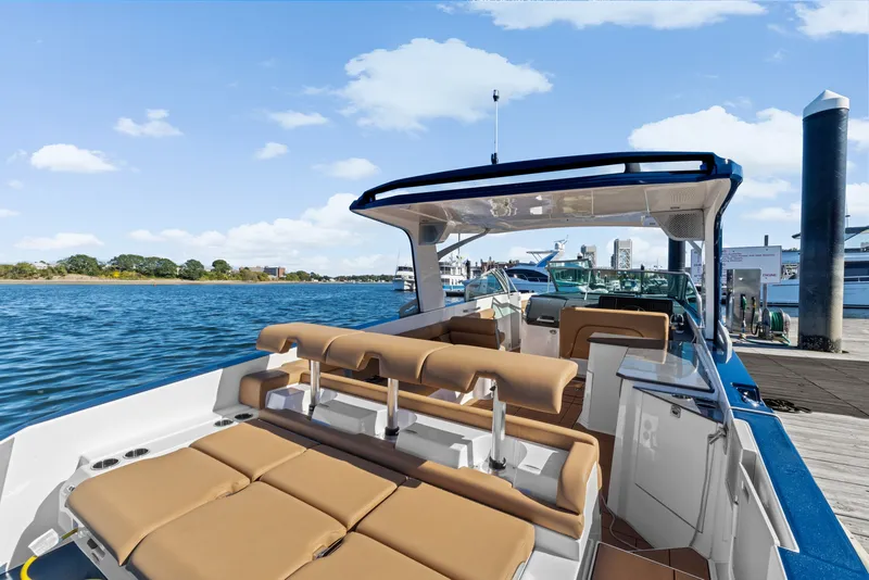 Slide: The Image of Aviara AV36 2022 - 7