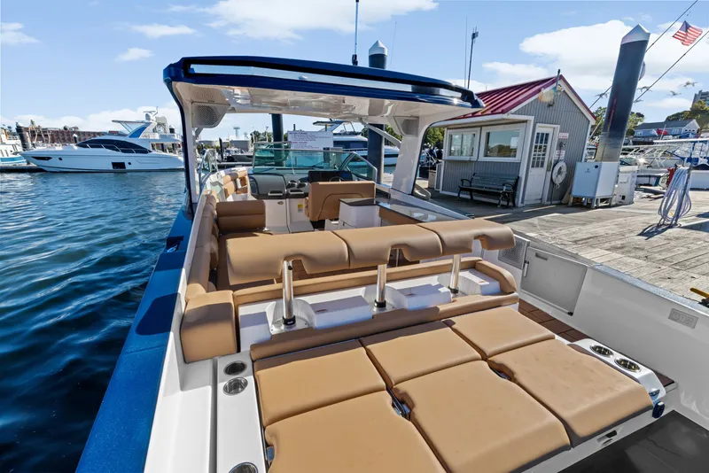 Slide: The Image of Aviara AV36 2022 - 8