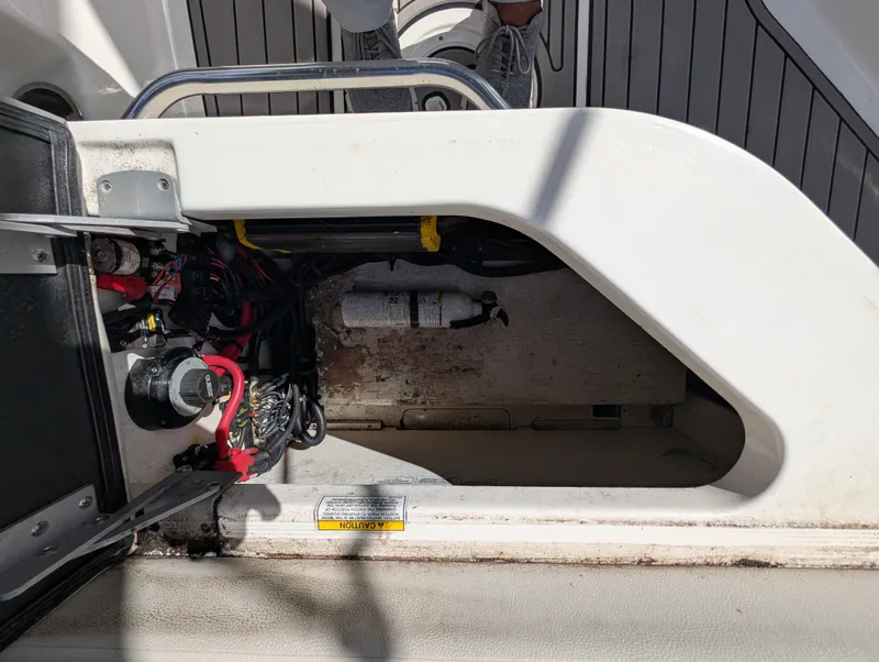 Slide: The Image of Sea Ray 270 SD-OB 2024 - 11