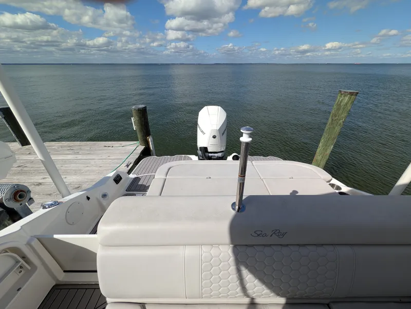 Slide: The Image of Sea Ray 270 SD-OB 2024 - 14