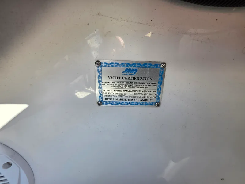 Slide: The Image of Regal 2665 COMMODORE 2008 - 16