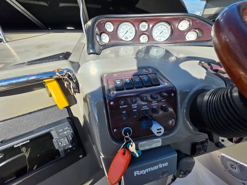 Slide: The Image of Regal 2665 COMMODORE 2008 - 17