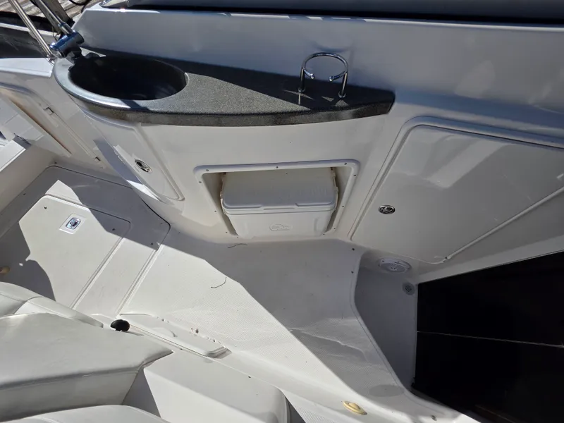 Slide: The Image of Regal 2665 COMMODORE 2008 - 18