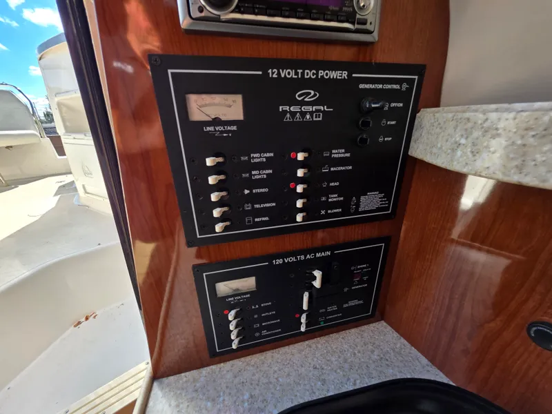 Slide: The Image of Regal 2665 COMMODORE 2008 - 35