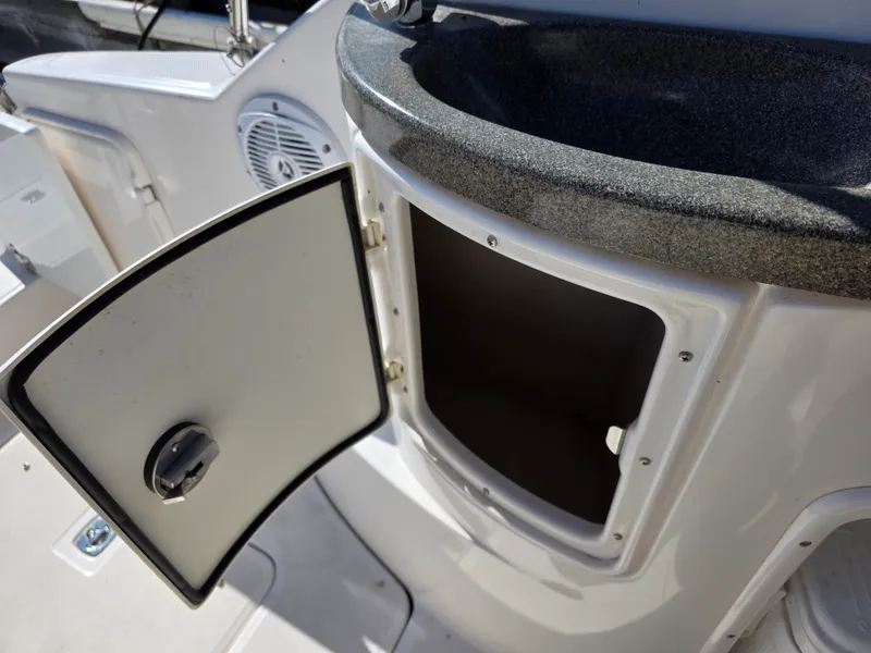 Slide: The Image of Regal 2665 COMMODORE 2008 - 6