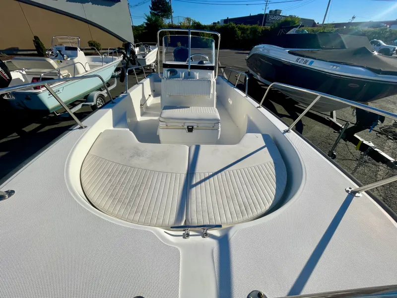 Slide: The Image of Boston Whaler 170 MONTAUK 2016 - 12