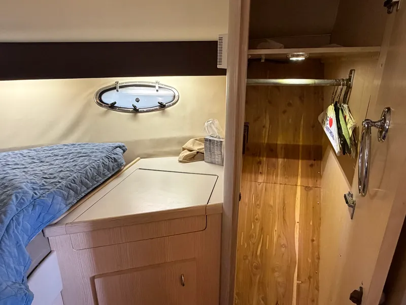 Slide: The Image of Tiara 3500 EXPRESS 1995 - 22