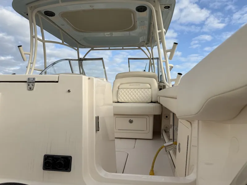 Slide: The Image of Grady-White Freedom 285 2026 - 10