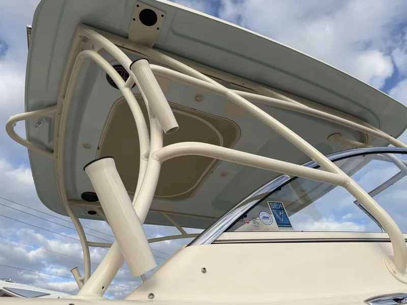 Slide: The Image of Grady-White Freedom 285 2026 - 13