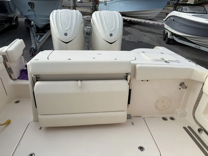 Slide: The Image of Grady-White Freedom 285 2026 - 19