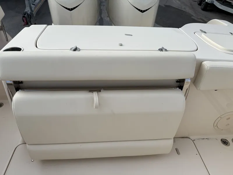 Slide: The Image of Grady-White Freedom 285 2026 - 20