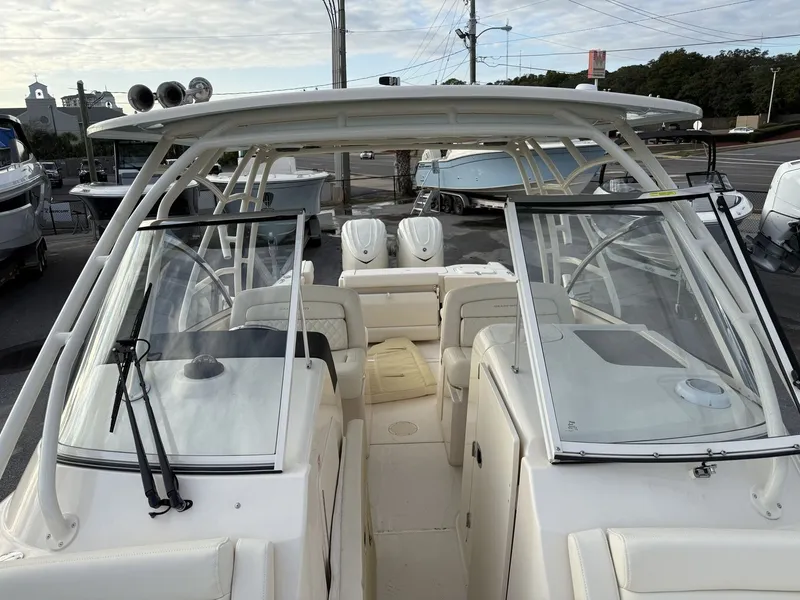 Slide: The Image of Grady-White Freedom 285 2026 - 33