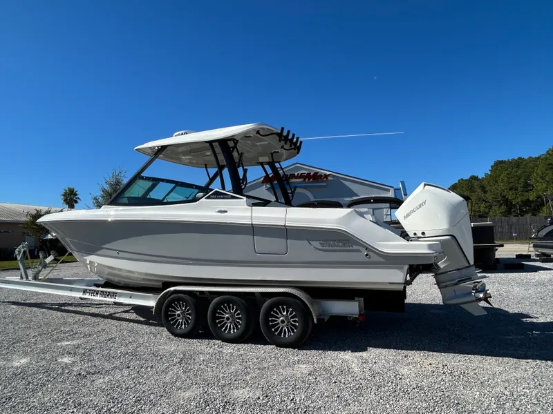 Slide: The Image of Boston Whaler 280 Vantage 2026 - 4