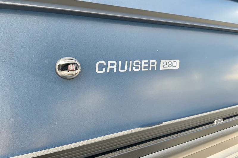 Slide: The Image of Harris 230 Cruiser 2025 - 2