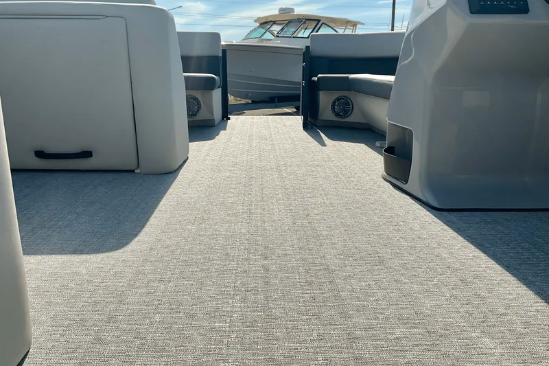 Slide: The Image of Harris 230 Cruiser 2025 - 20