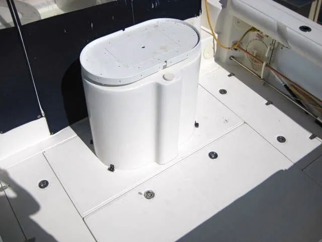 Slide: The Image of Boston Whaler 305 Conquest 2008 - 19