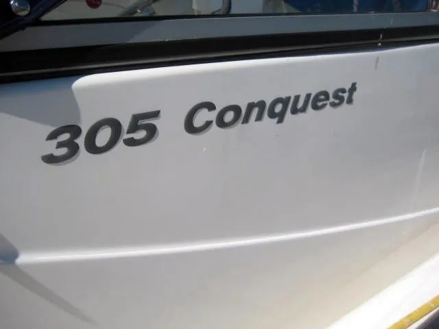 Slide: The Image of Boston Whaler 305 Conquest 2008 - 21