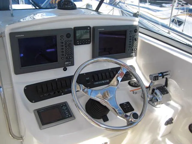 Slide: The Image of Boston Whaler 305 Conquest 2008 - 4