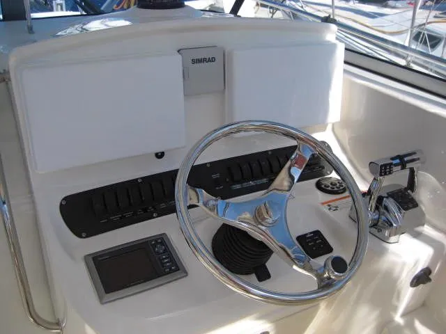Slide: The Image of Boston Whaler 305 Conquest 2008 - 5