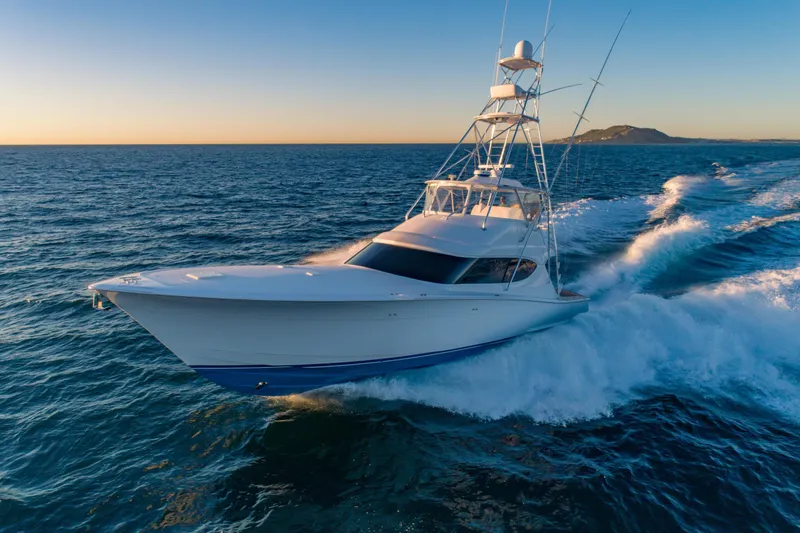 Slide: The Image of Hatteras 60 Convertible 2010 - 44