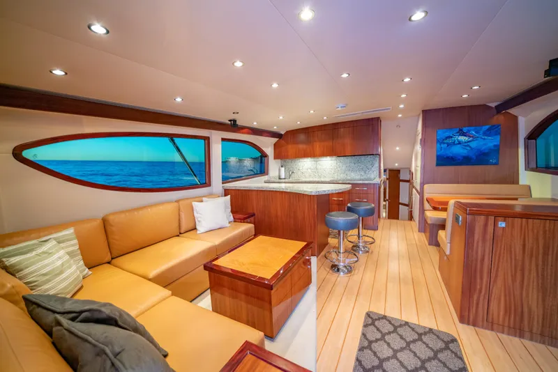 Slide: The Image of Hatteras 60 Convertible 2010 - 9