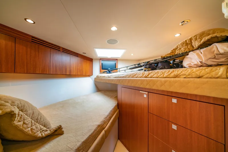 Slide: The Image of Hatteras 60 Convertible 2010 - 20