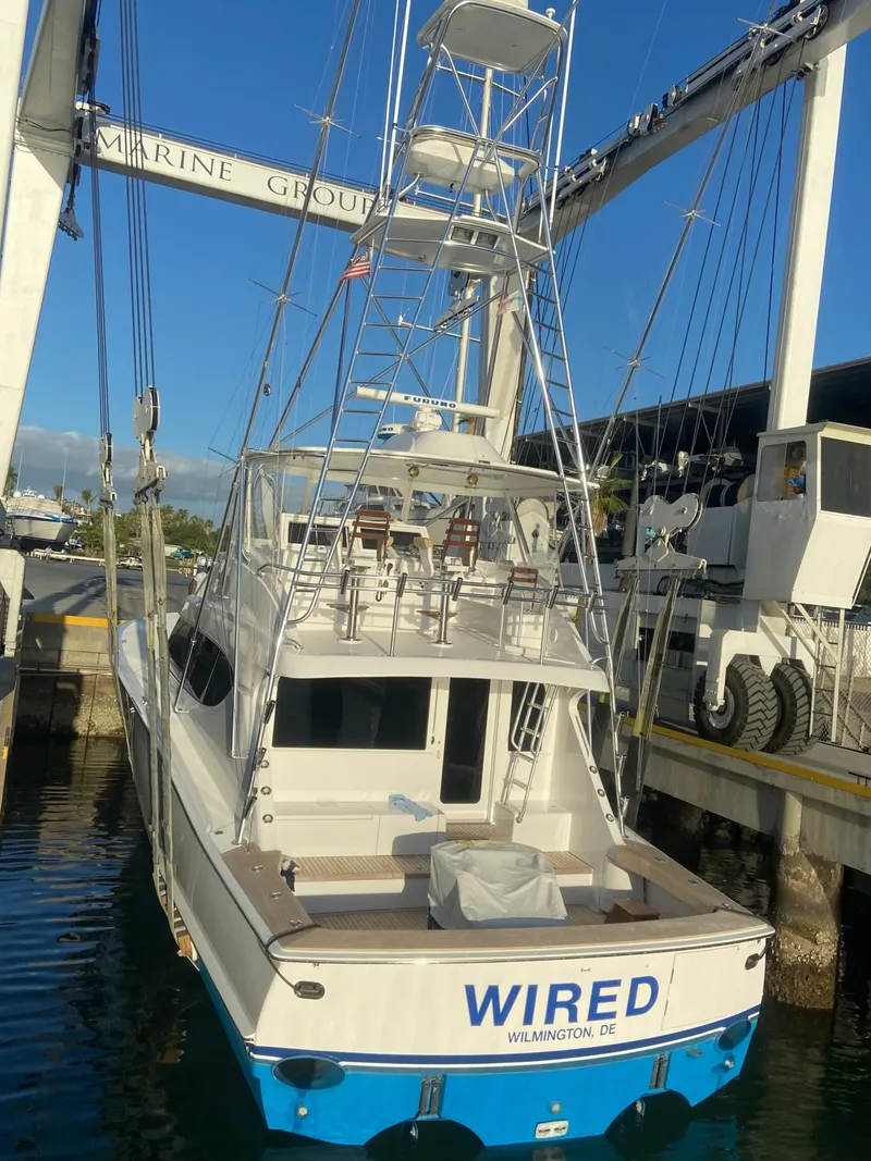 Slide: The Image of Hatteras 60 Convertible 2010 - 23